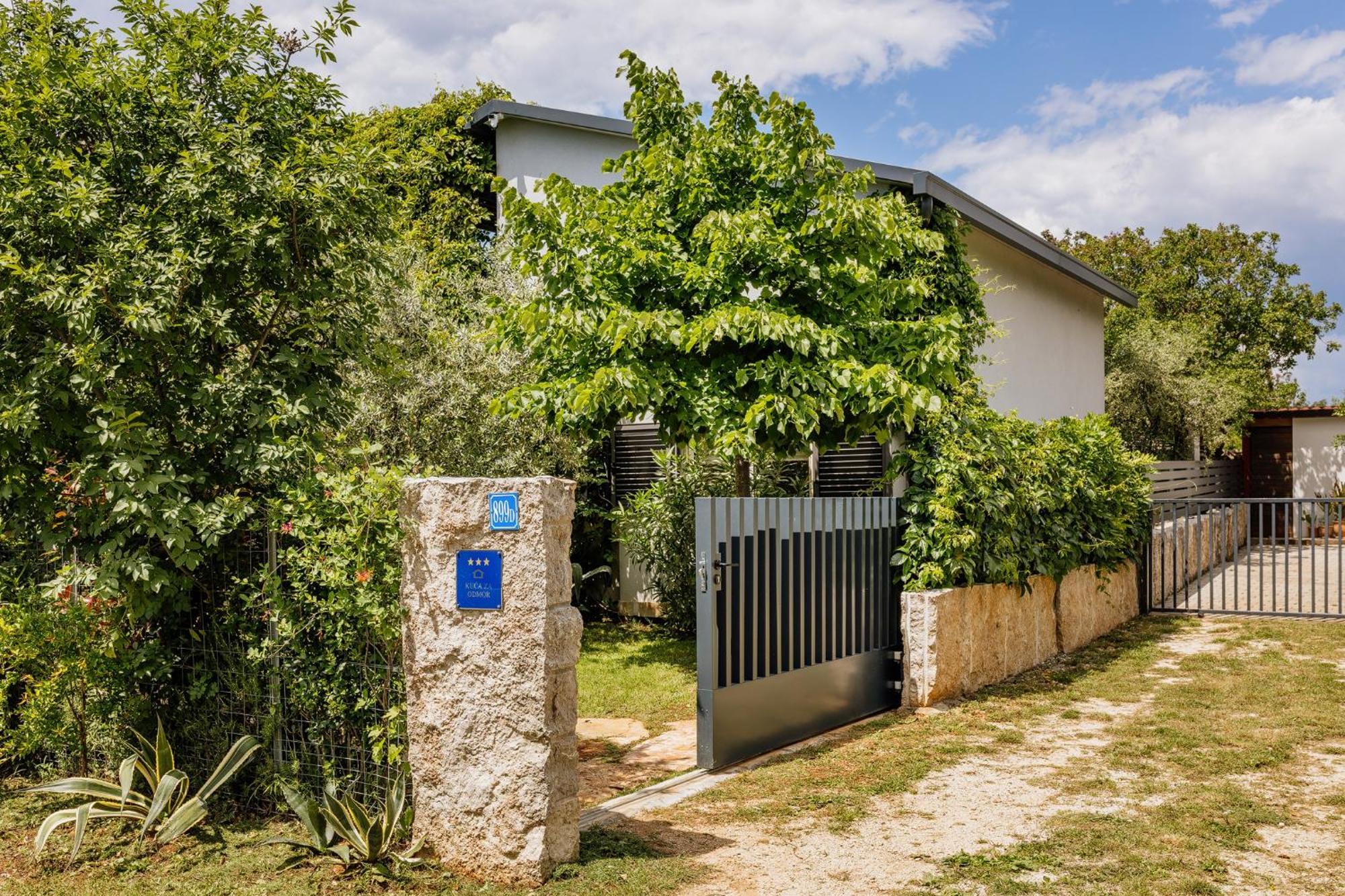 Peroj'S Green Oasis - Holiday Home Exterior photo